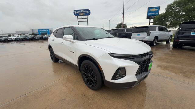 Used 2022 Chevrolet Blazer Premier w/ Enhanced Convenience Package FWD image 2