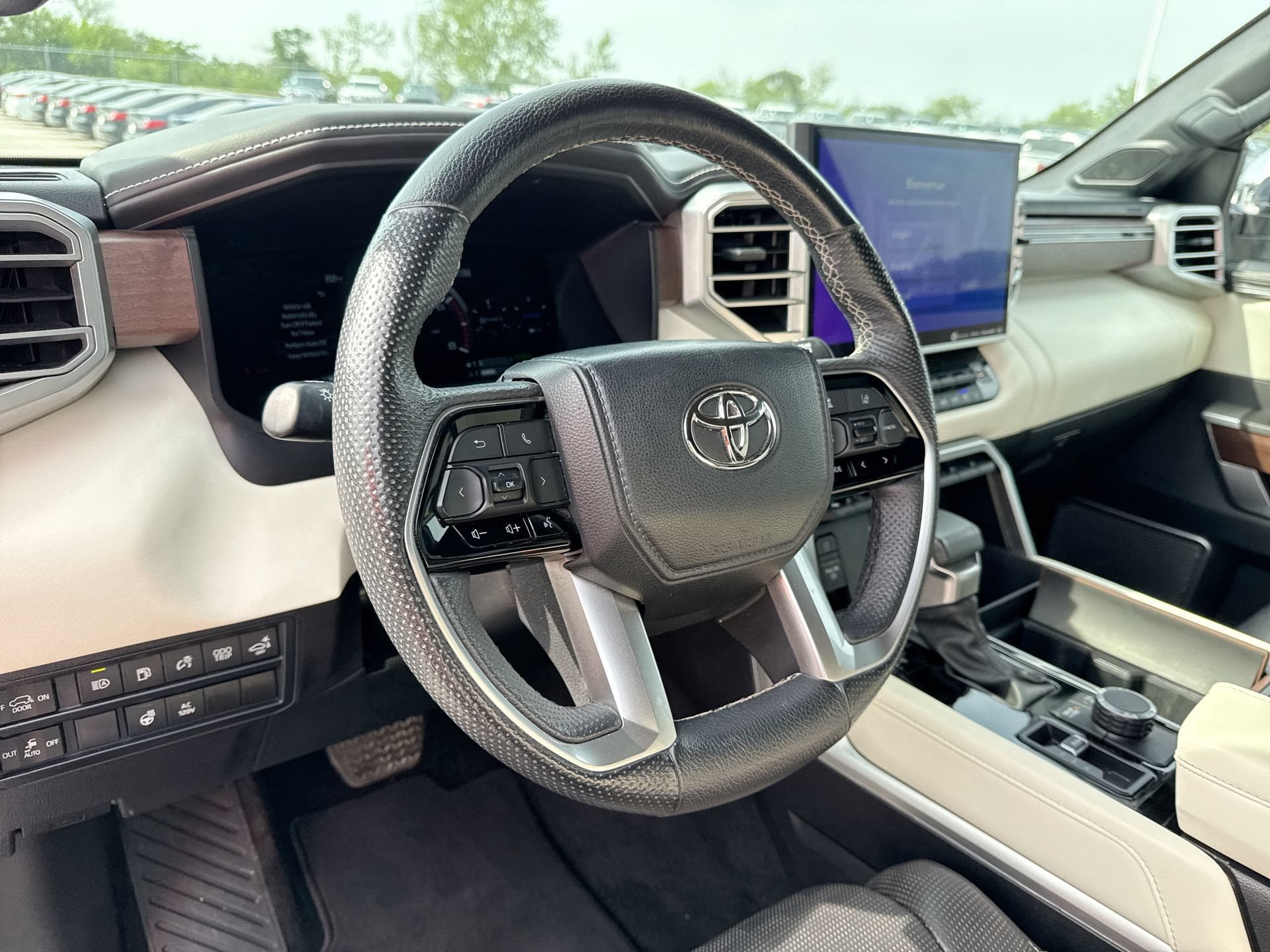 Certified 2024 Toyota Sequoia Capstone AWD/4WD image 11