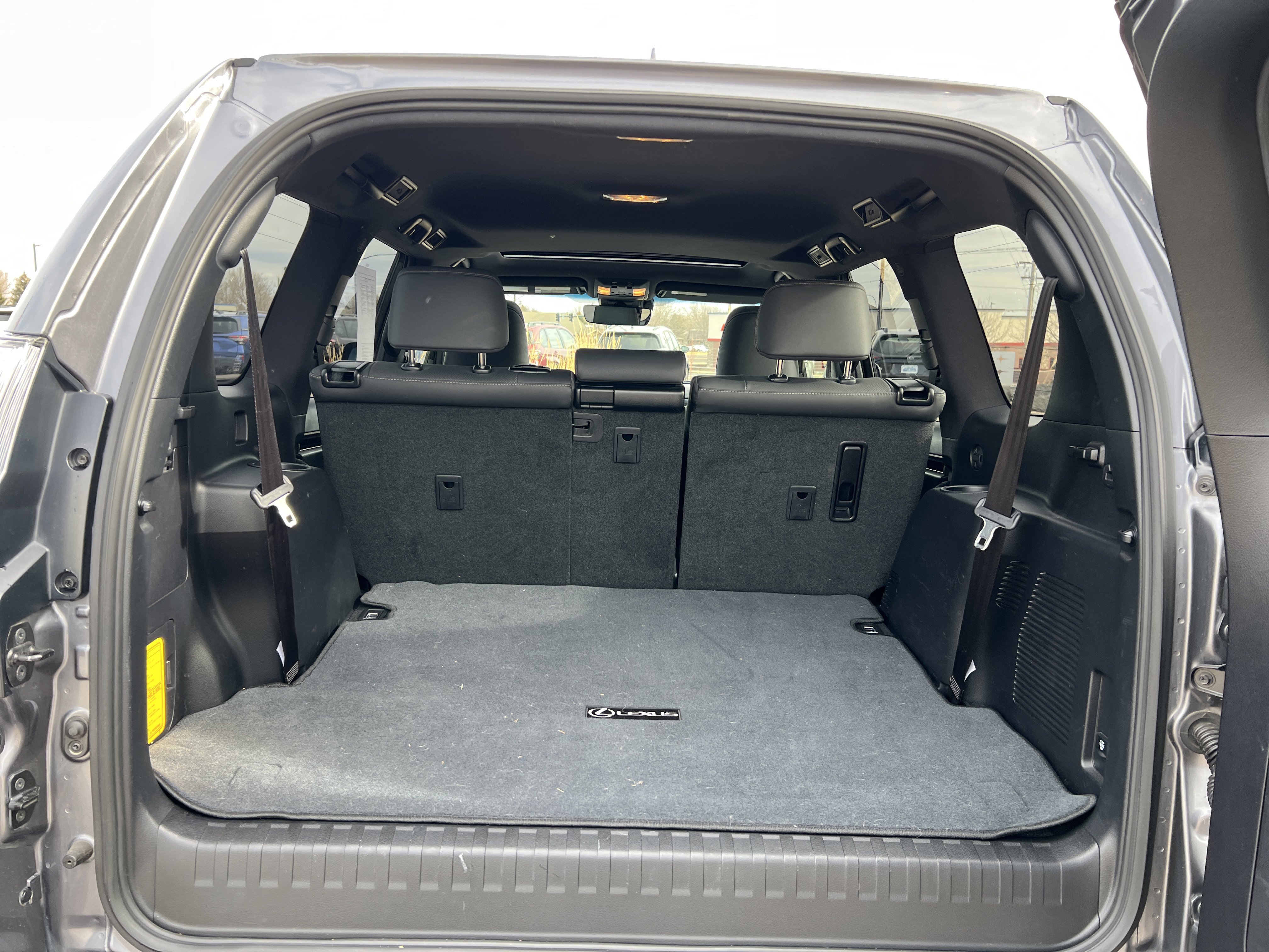 Used 2020 Lexus GX 460 Premium w/ Premium Package image 21