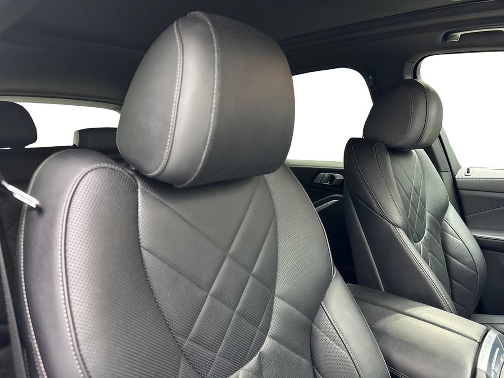 Used 2023 BMW X5 xDrive40i w/ Premium Package AWD/4WD image 46