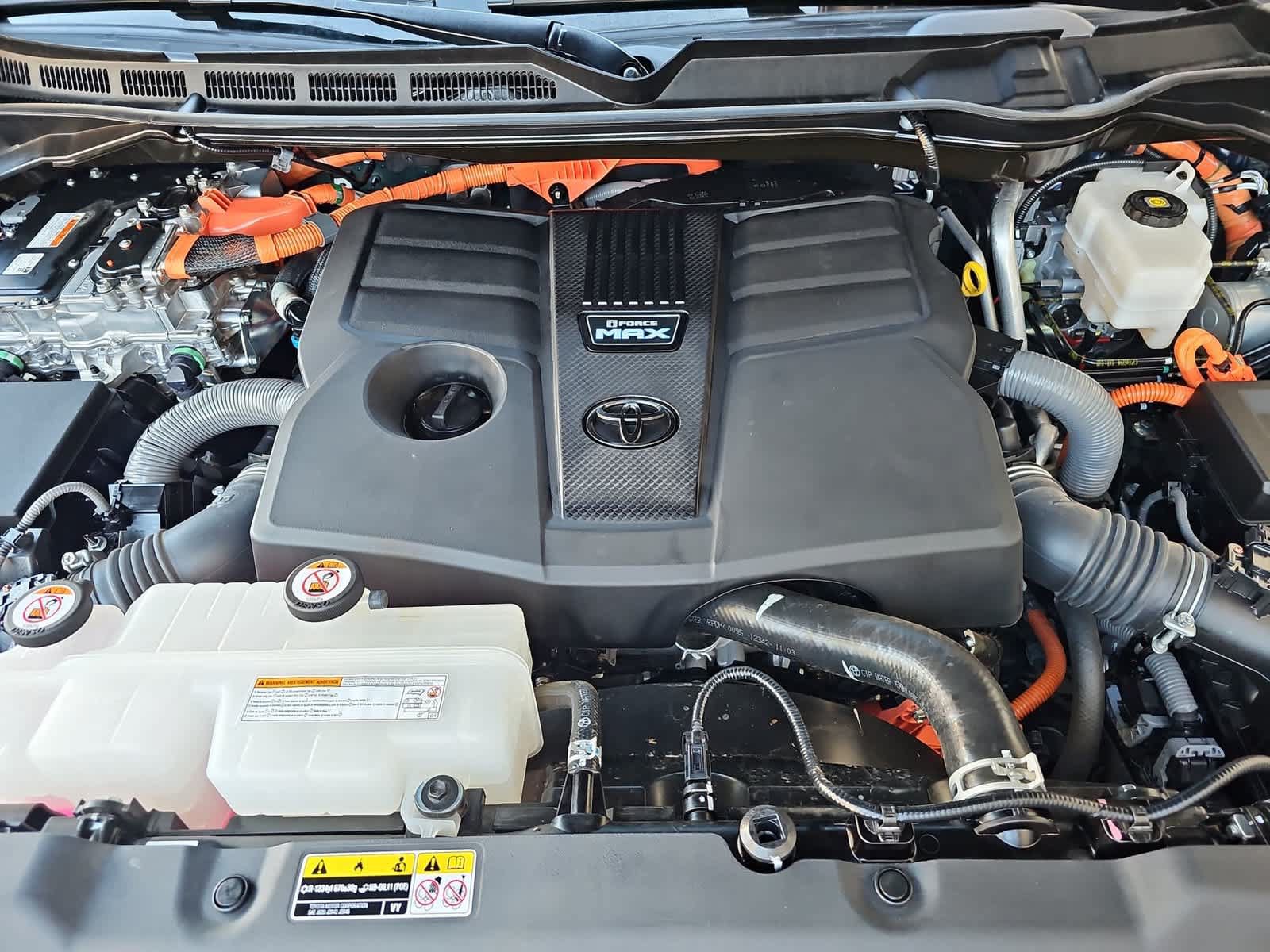 Used 2025 Toyota Sequoia Capstone AWD/4WD image 13