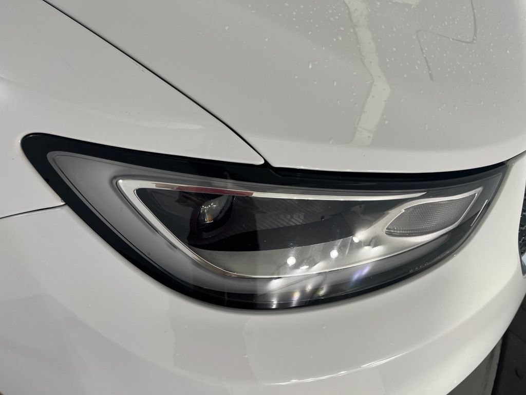 Used 2024 Chrysler Pacifica Touring-L FWD image 33