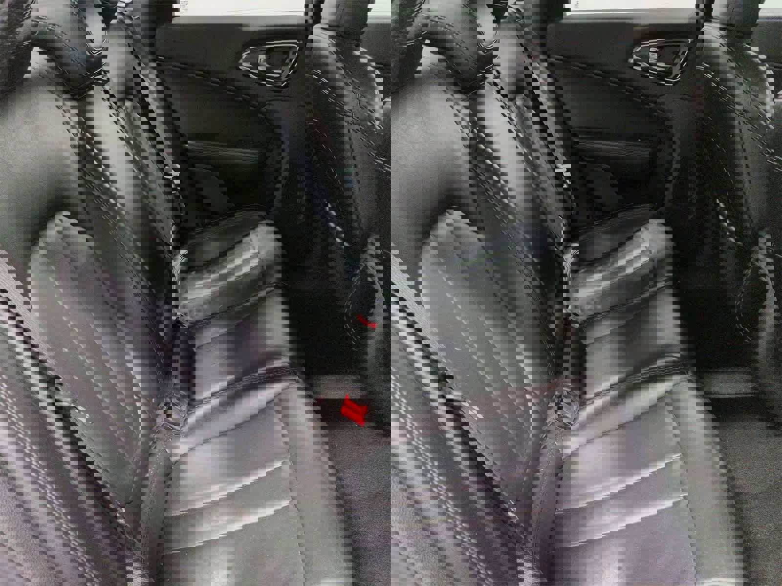 Certified 2017 Chrysler 200 Limited Platinum image 21