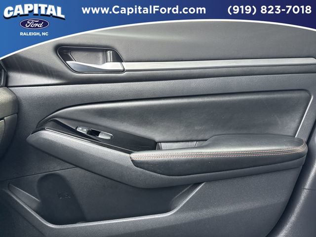 Used 2025 Nissan Altima 2.5 SR AWD/4WD image 26