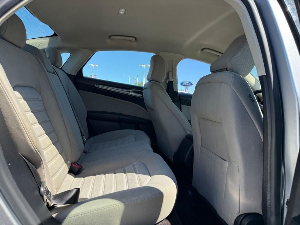 Used 2020 Ford Fusion S FWD image 10