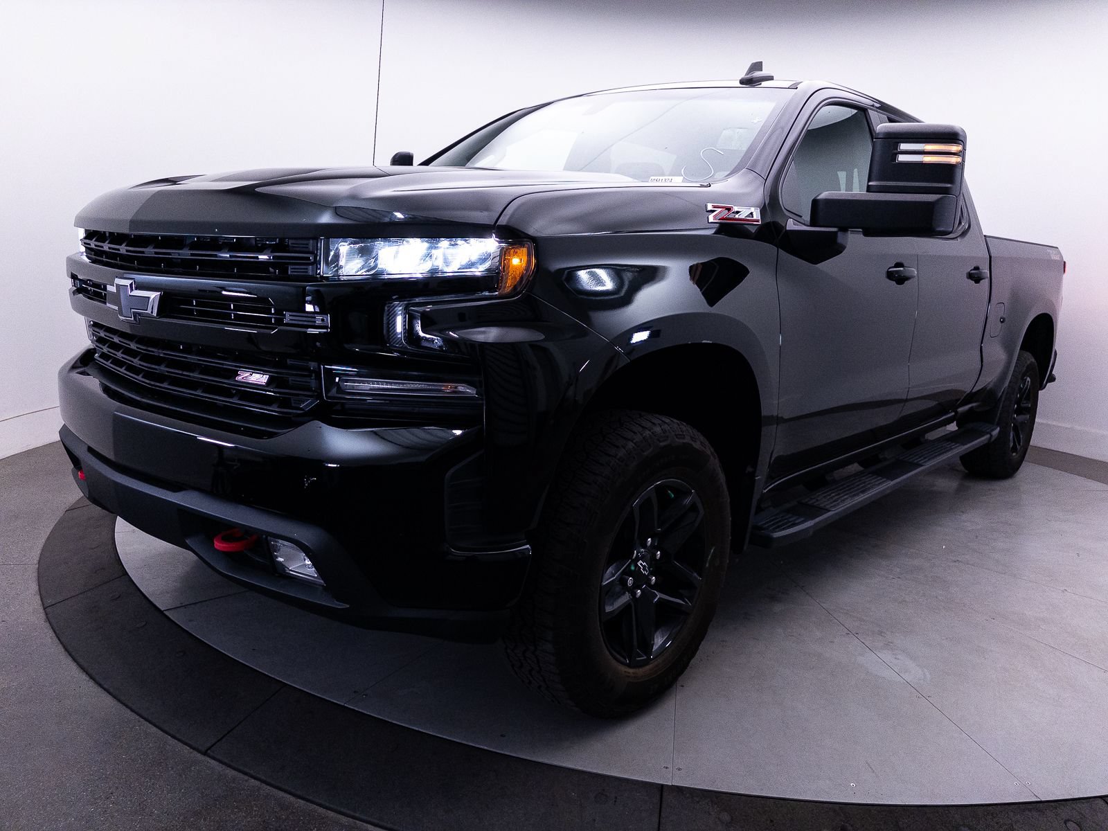 Used 2020 Chevrolet Silverado 1500 LT Trail Boss AWD/4WD image 17