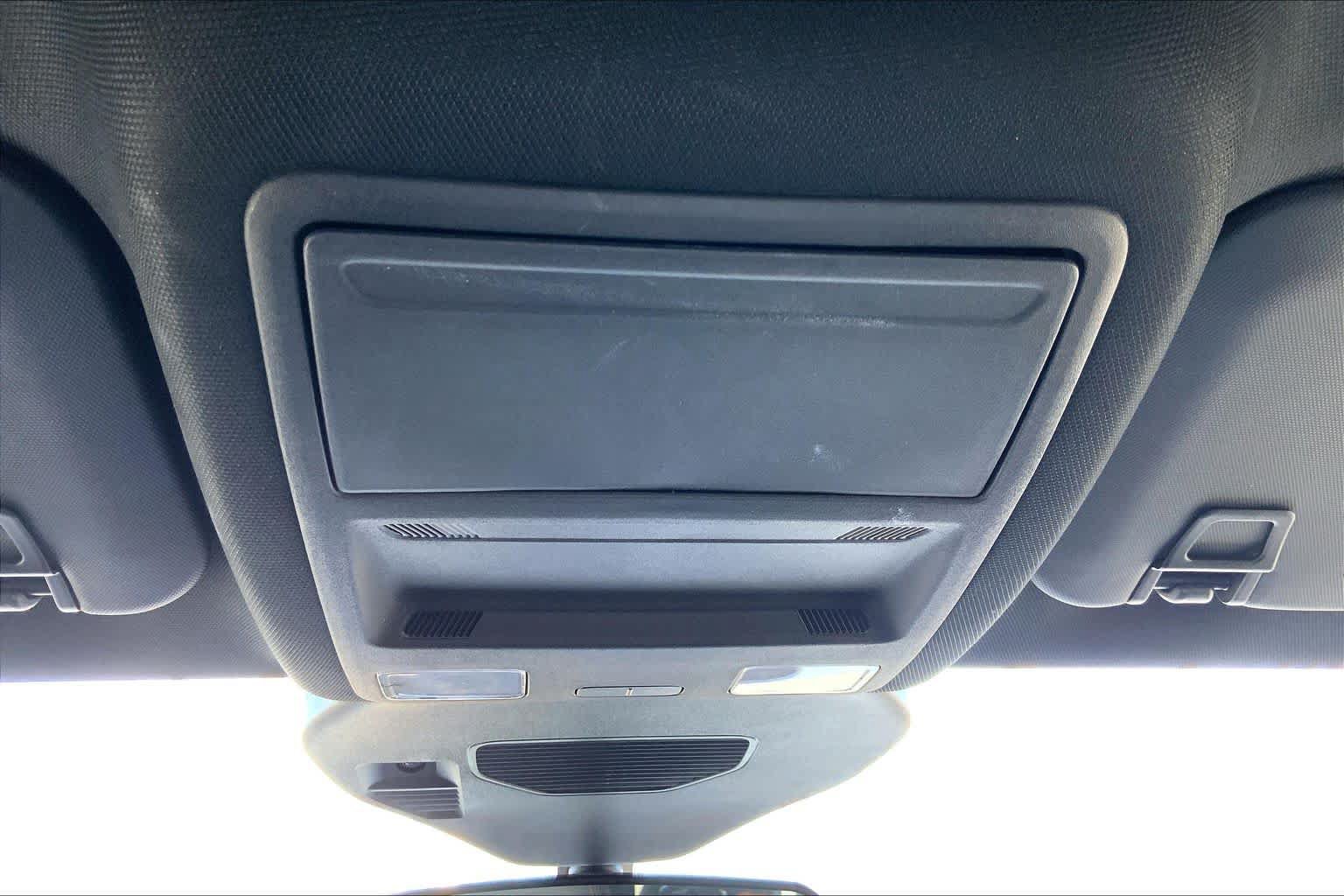 Used 2024 Ford Escape ST-Line w/ Tech Pack #1 FWD image 30