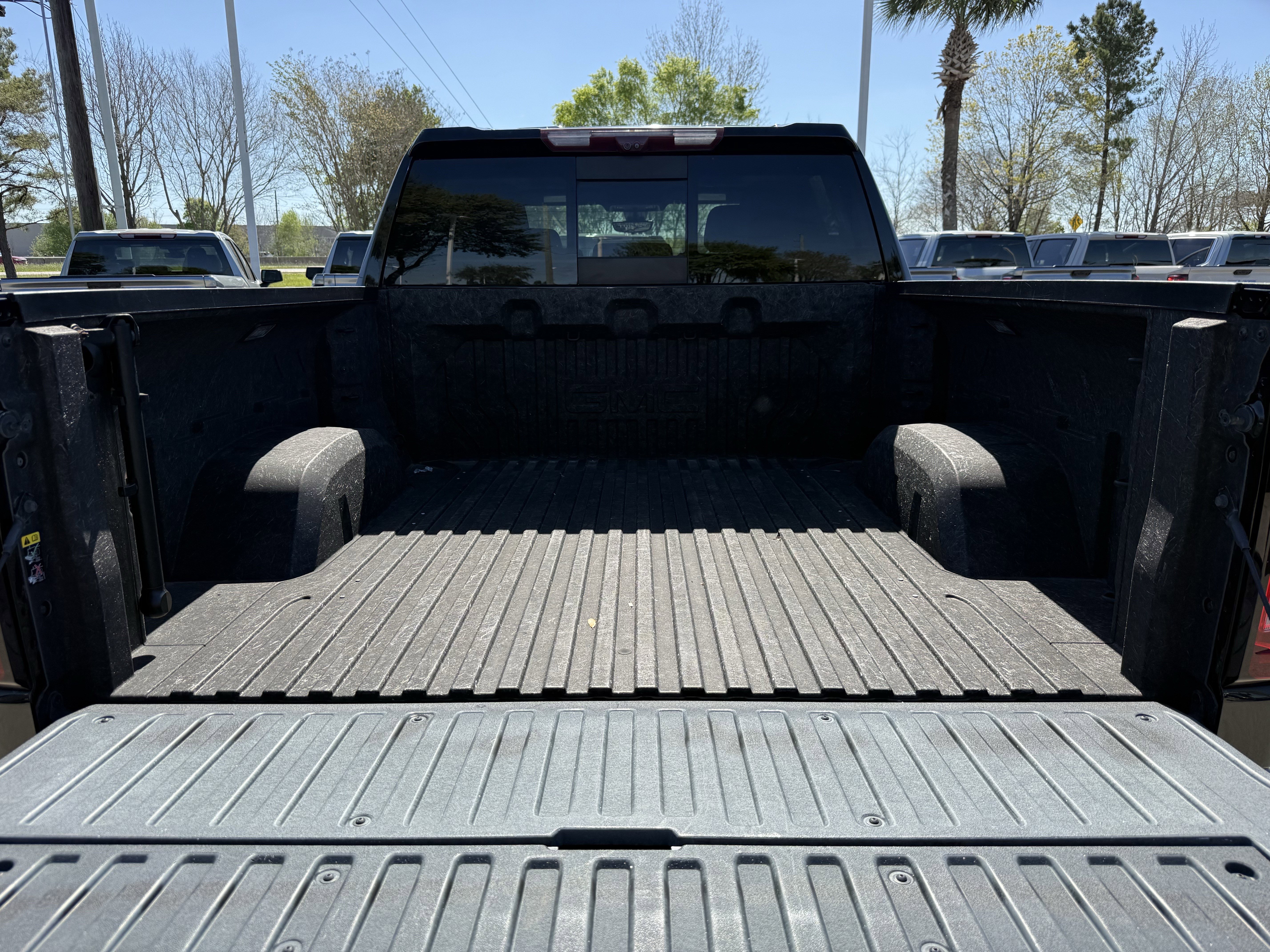 Used 2021 GMC Sierra 1500 AT4 w/ AT4 Value Package image 28