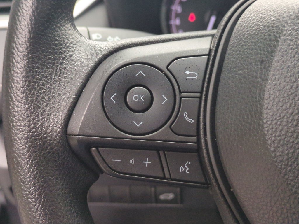 Used 2024 Toyota RAV4 XLE w/ Convenience Package FWD image 18
