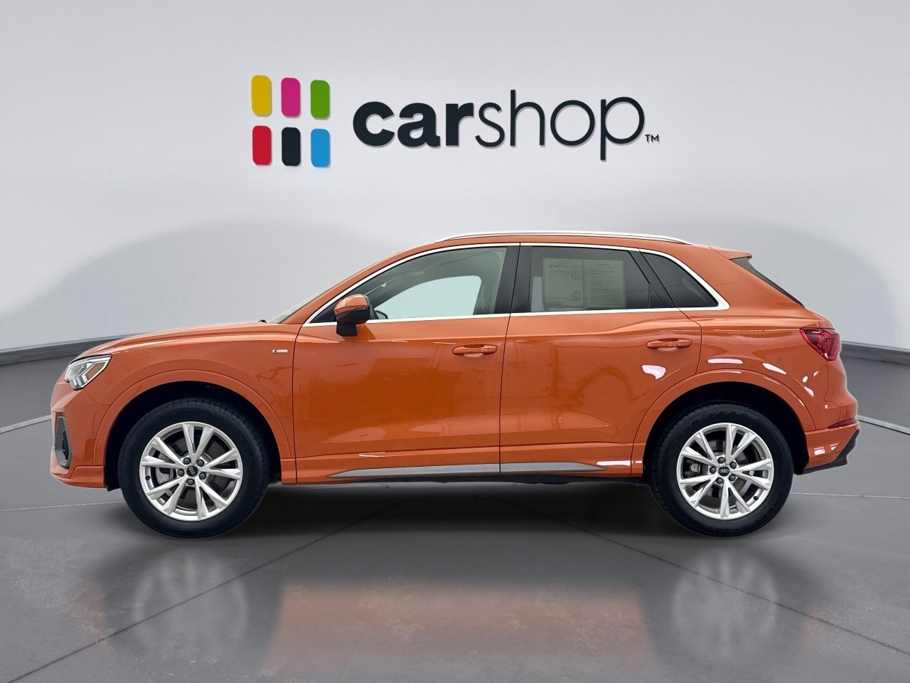 Used 2024 Audi Q3 2.0T Premium image 2