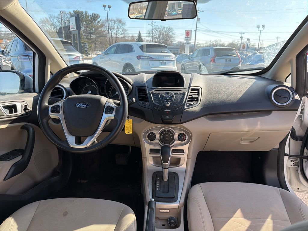 Used 2016 Ford Fiesta SE image 21