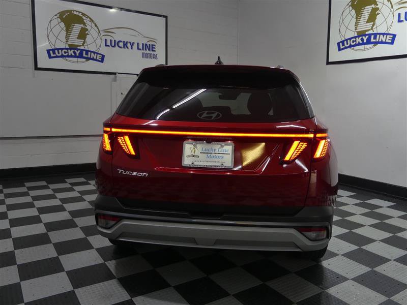 Used 2025 Hyundai Tucson SEL FWD image 8
