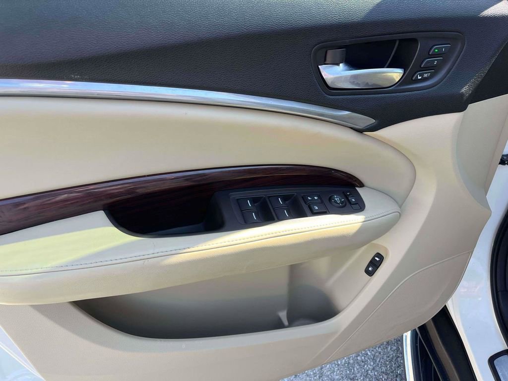 Used 2016 Acura MDX SH-AWD image 13