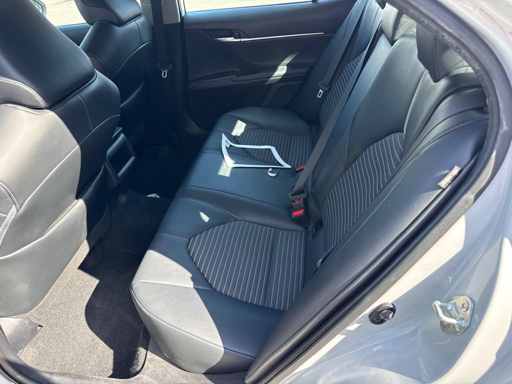 Used 2023 Toyota Camry SE FWD image 11