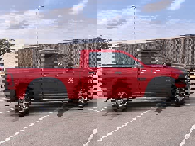 Used 2018 RAM 1500 Classic SLT RWD image 7