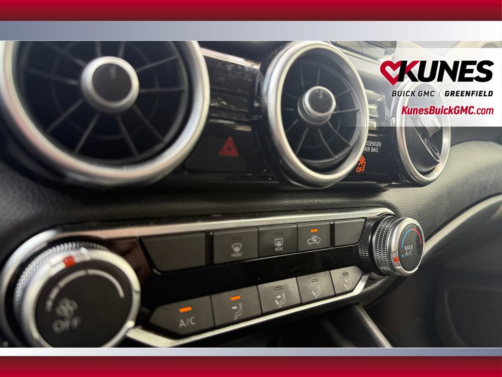 Used 2024 Nissan Sentra SV FWD image 19