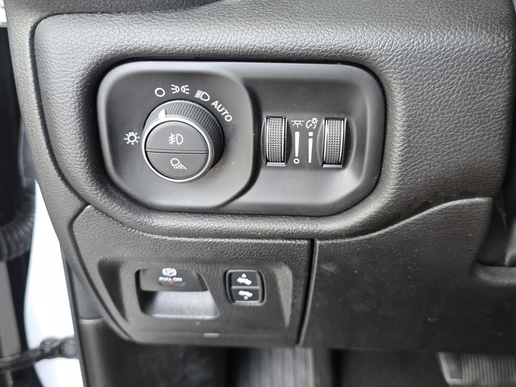 Used 2025 RAM 1500 Rebel w/ Rebel Level 1 Equipment Group AWD/4WD image 27