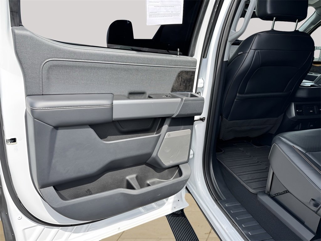 Used 2023 Ford F250 Lariat image 36