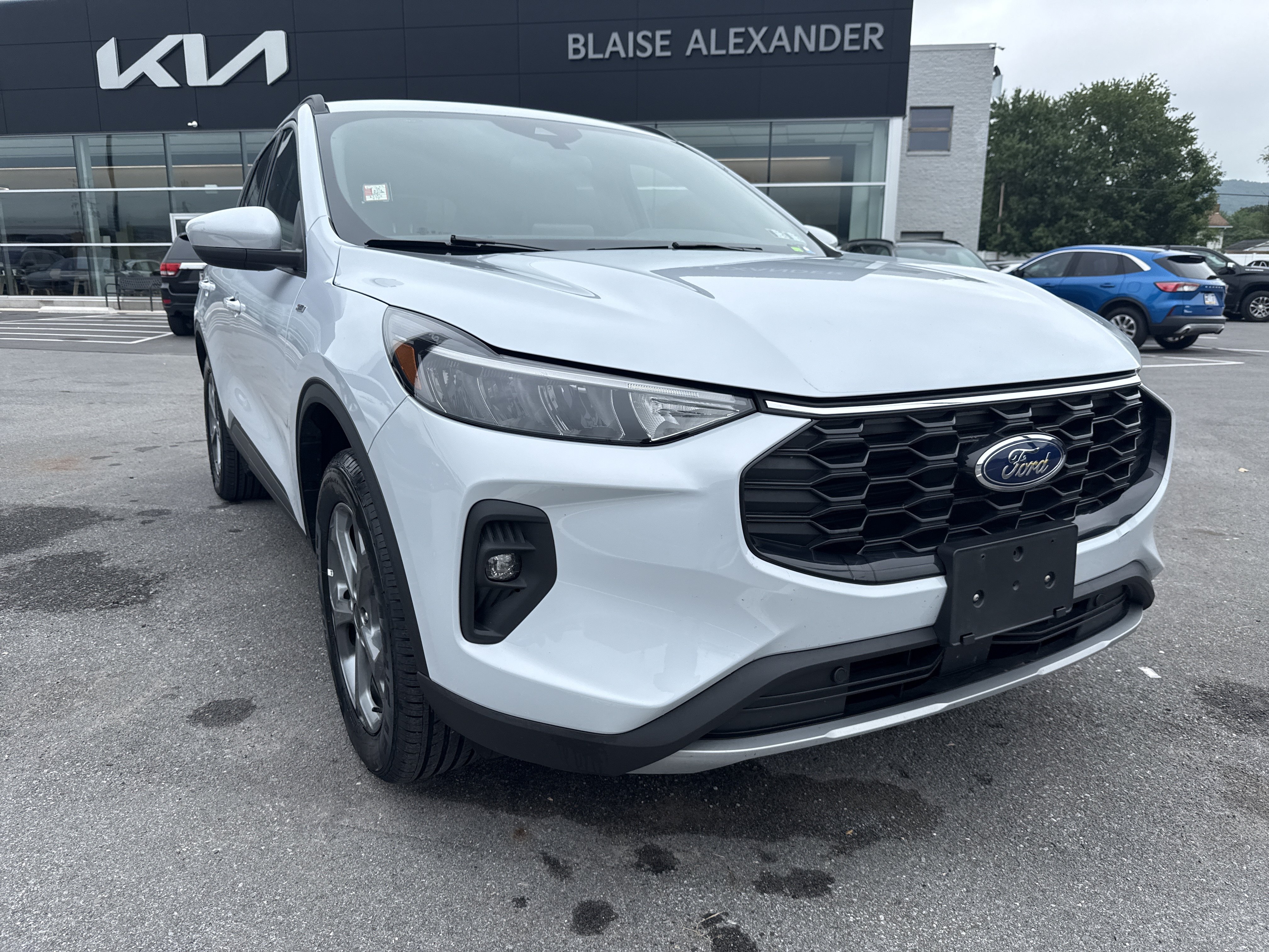 Used 2025 Ford Escape ST-Line Select