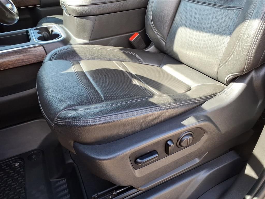 Used 2021 GMC Sierra 2500 Denali w/ Denali Ultimate Package image 16