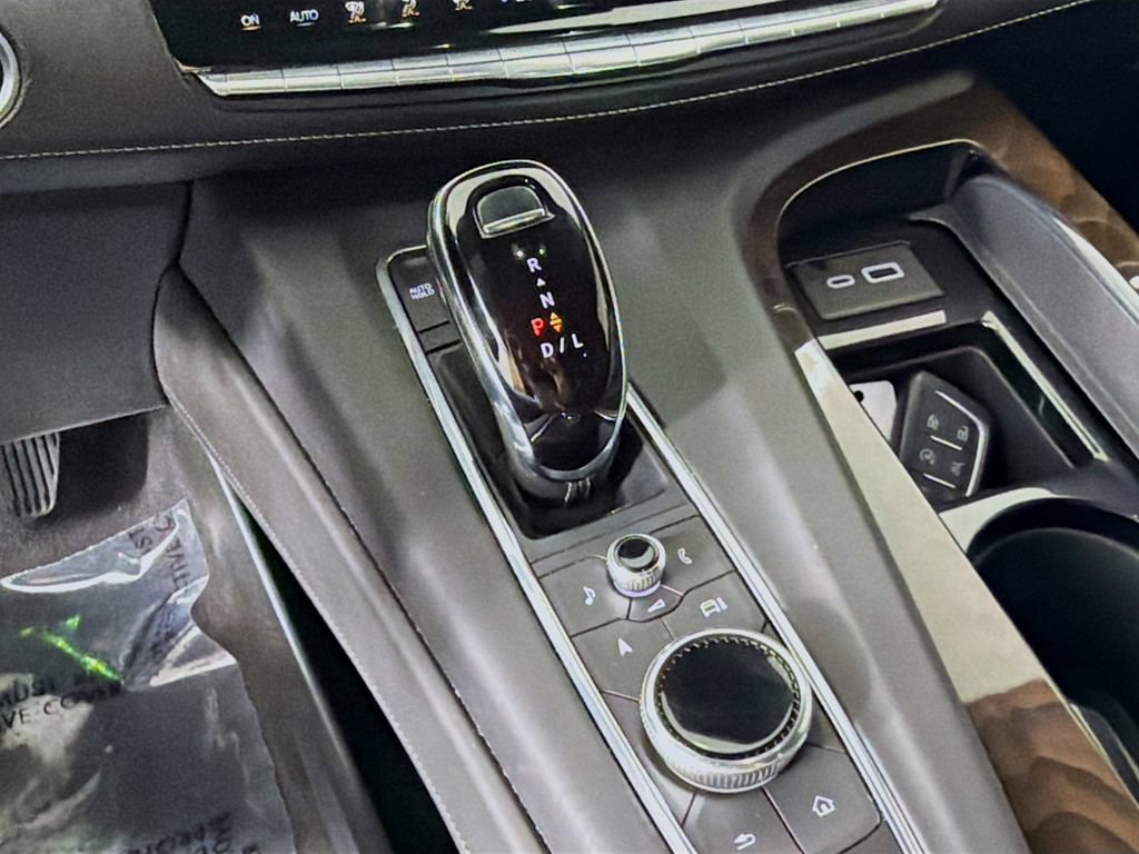 Used 2023 Cadillac Escalade Sport Platinum w/ LPO, ONYX Package AWD/4WD image 46