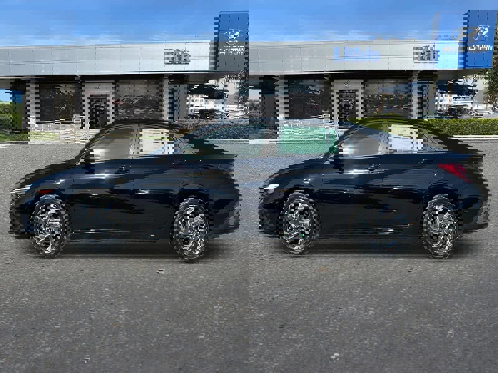 New 2025 Hyundai Elantra Sport image 6