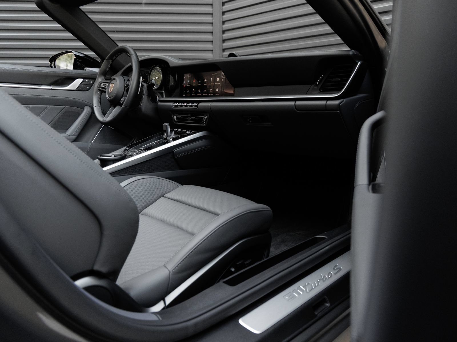 Certified 2024 Porsche 911 Turbo S AWD/4WD image 38