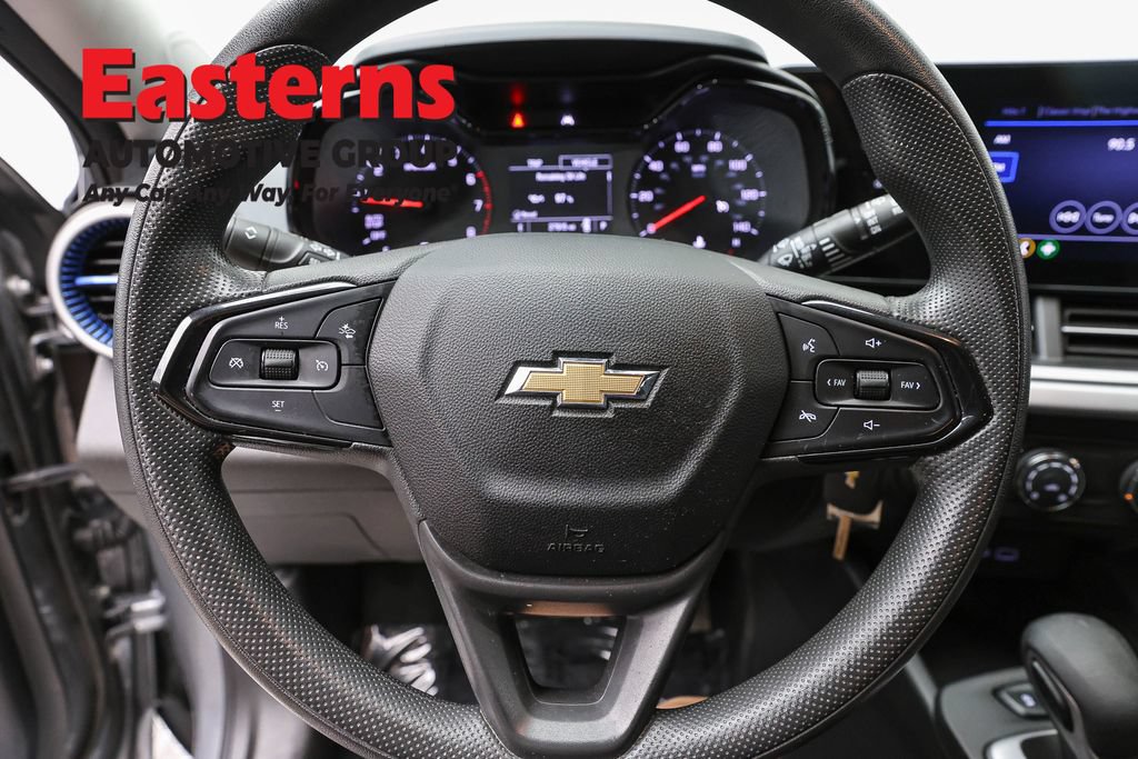 Used 2024 Chevrolet Trax LS FWD image 10