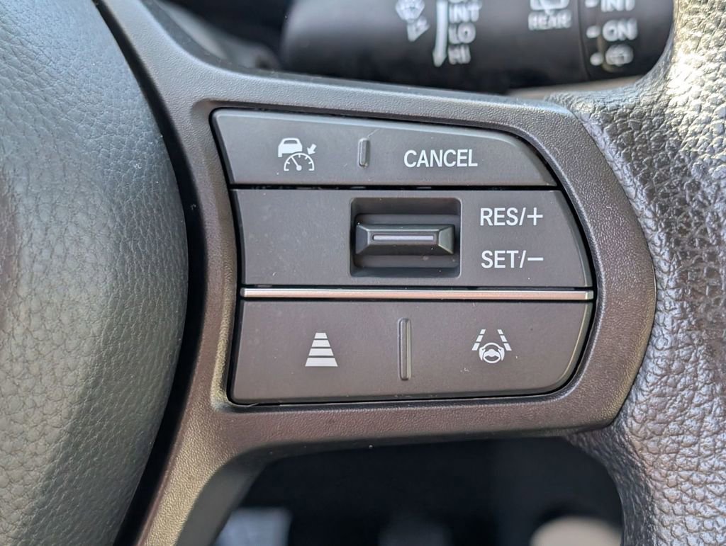 Used 2025 Honda HR-V LX image 28
