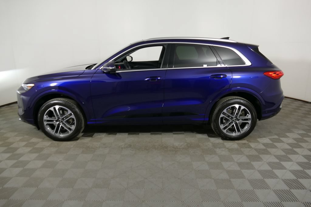 Certified 2025 Audi Q5 Premium Plus w/ Premium Plus AWD/4WD image 6