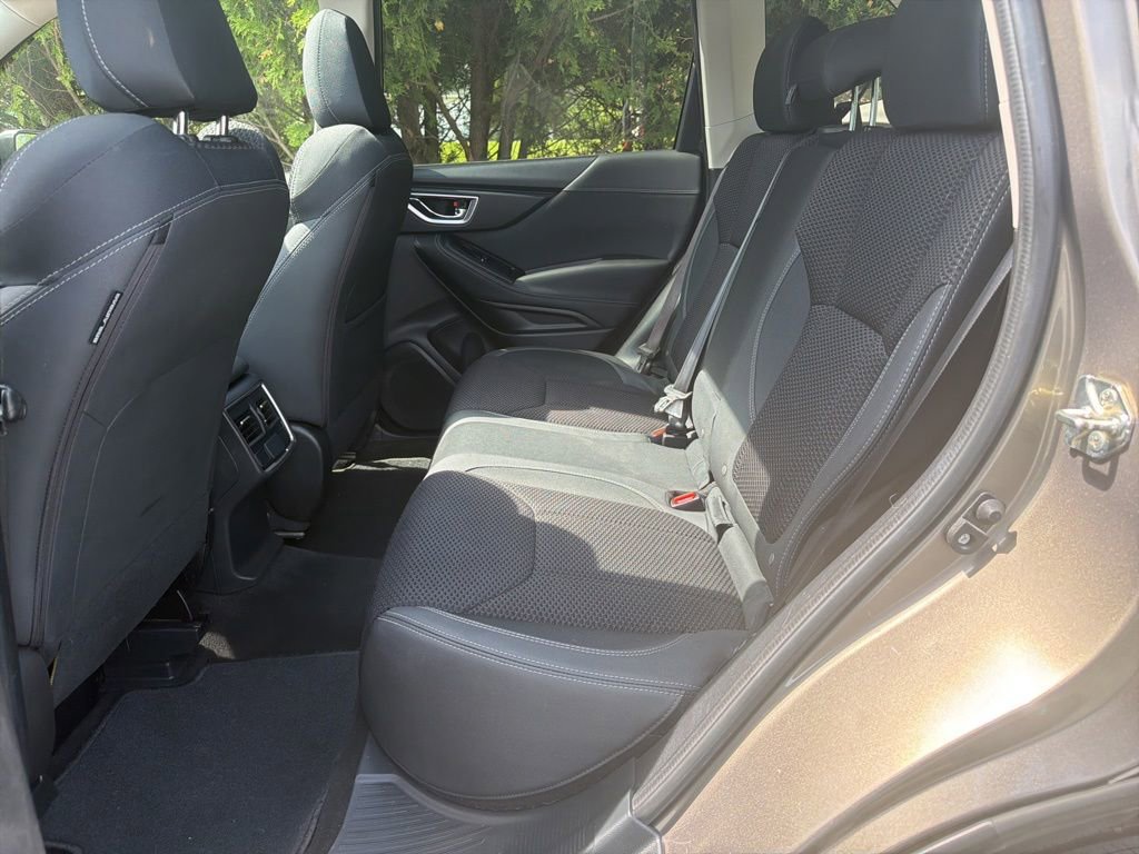 Used 2019 Subaru Forester Premium w/ All-Weather Package AWD/4WD image 17