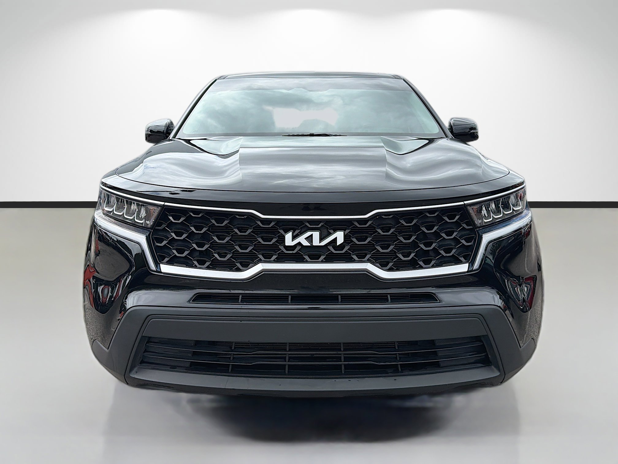 Used 2023 Kia Sorento LX image 8