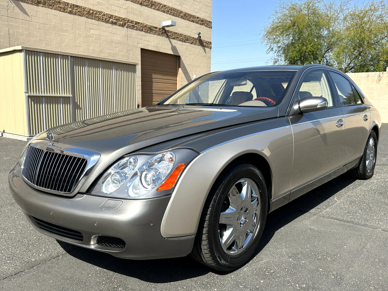 Used 2004 Maybach 57 image 4