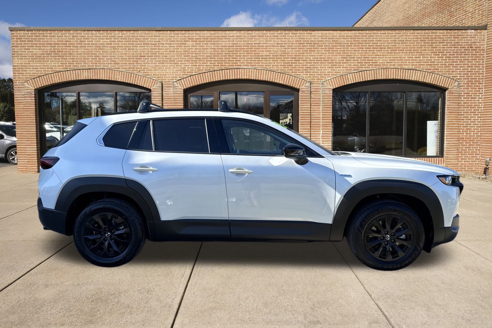 New 2025 MAZDA CX-50 AWD 2.5 Hybrid w/ Weather Package image 2