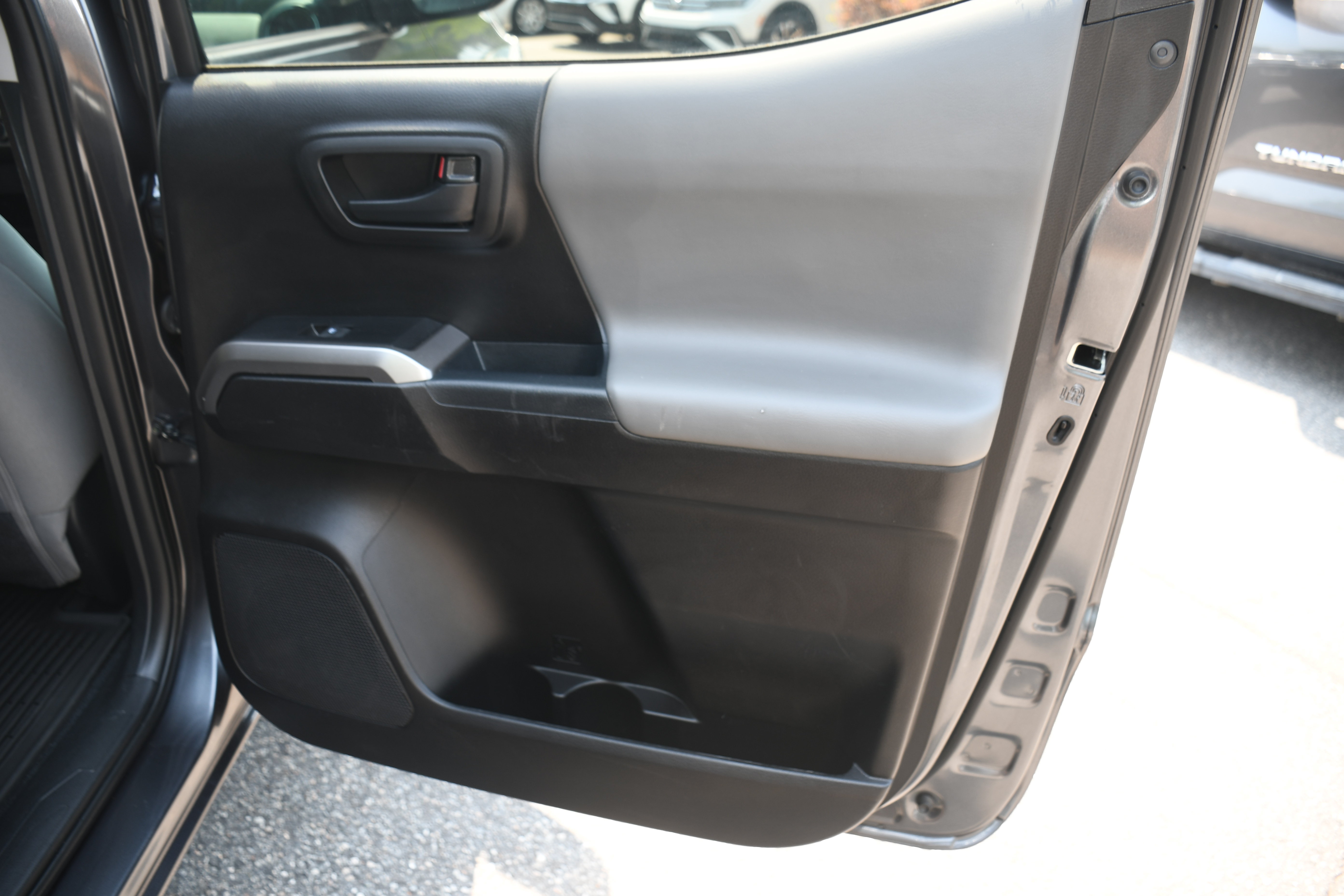 Certified 2021 Toyota Tacoma SR5 RWD image 18