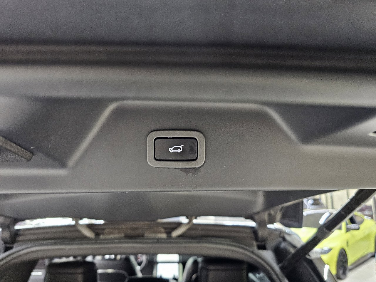 Used 2019 Land Rover Range Rover Autobiography image 17