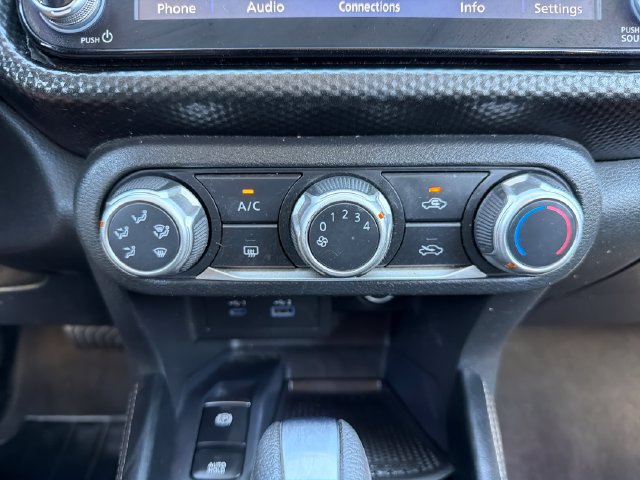 Used 2023 Nissan Kicks SV FWD image 14