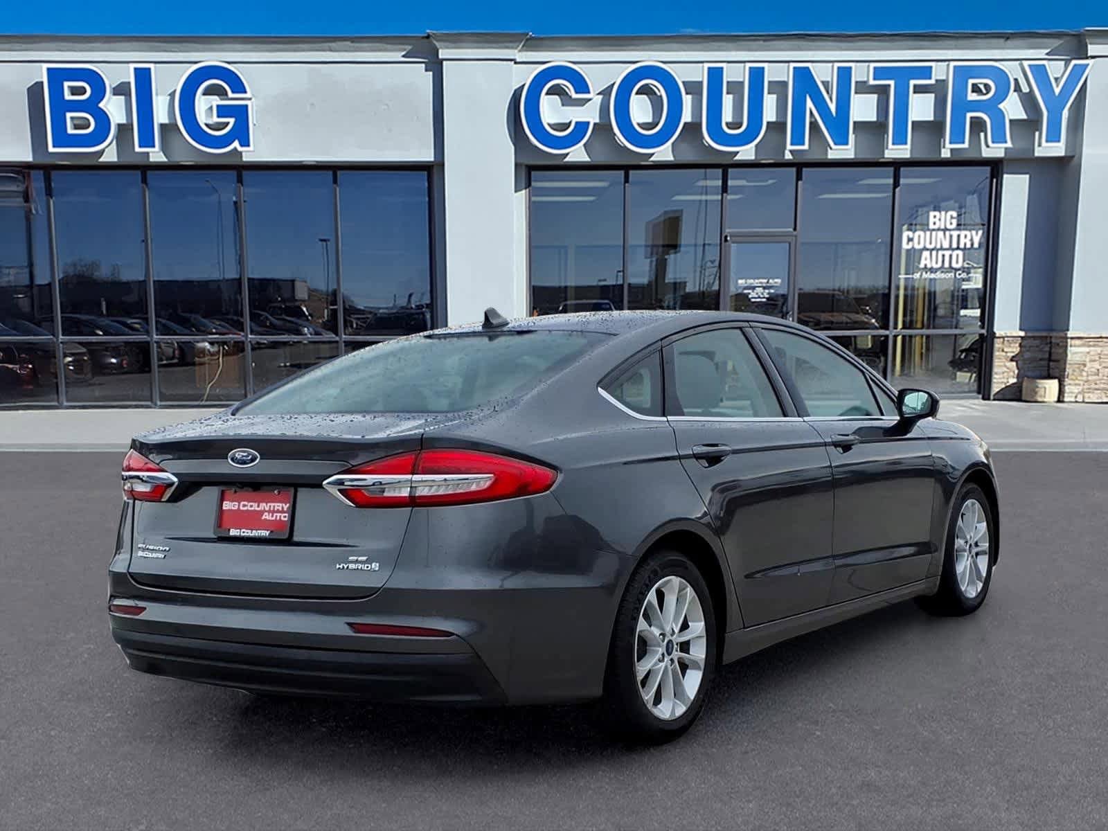 Used 2019 Ford Fusion SE FWD image 6