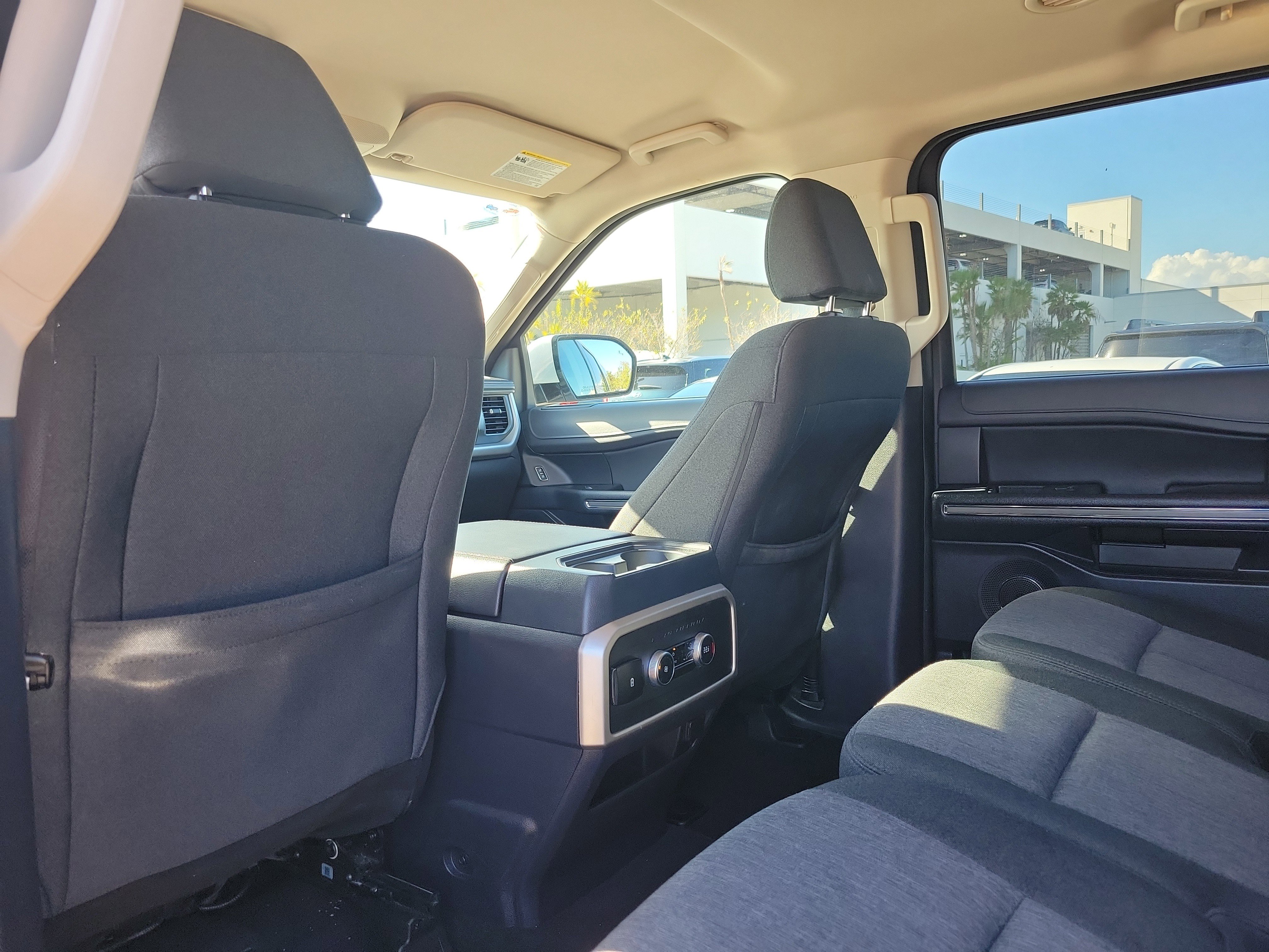 Used 2024 Ford Expedition Max XLT image 15