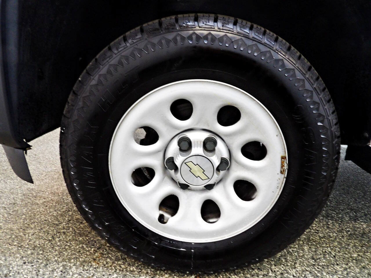 Used 2010 Chevrolet Silverado 1500 W/T RWD image 13