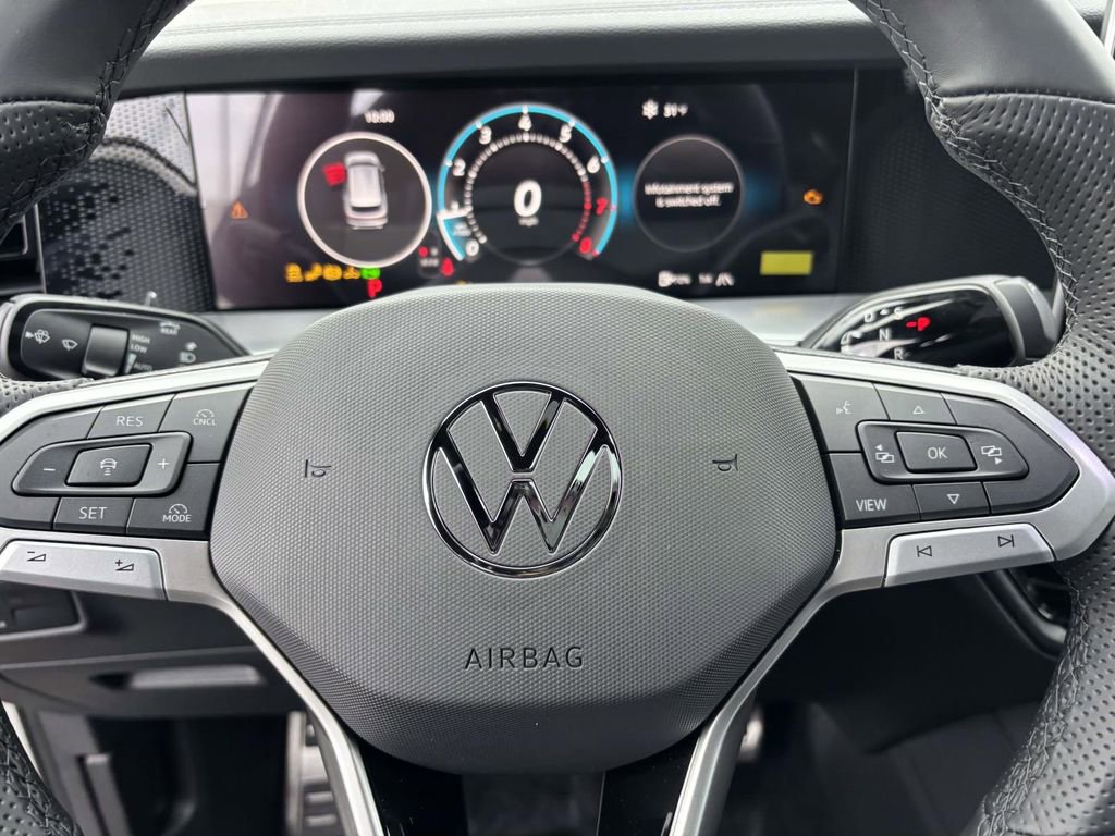 New 2026 Volkswagen Tiguan SE R-Line image 16