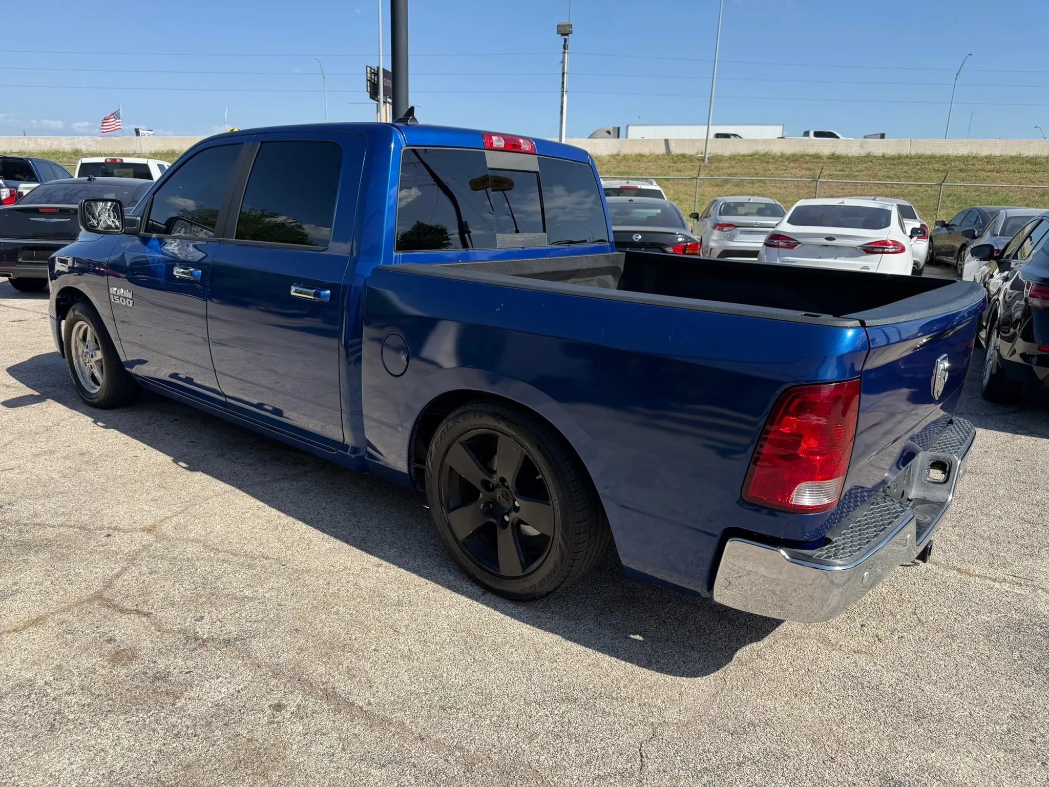 Used 2014 RAM 1500 Lone Star RWD image 6