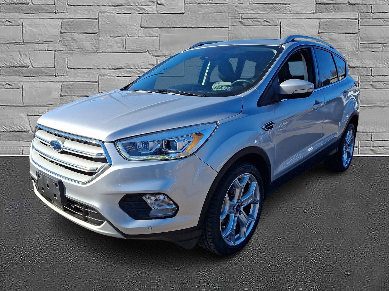 Certified 2019 Ford Escape Titanium image 4