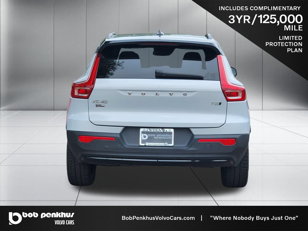 Used 2022 Volvo XC40 T5 R-Design AWD/4WD image 26