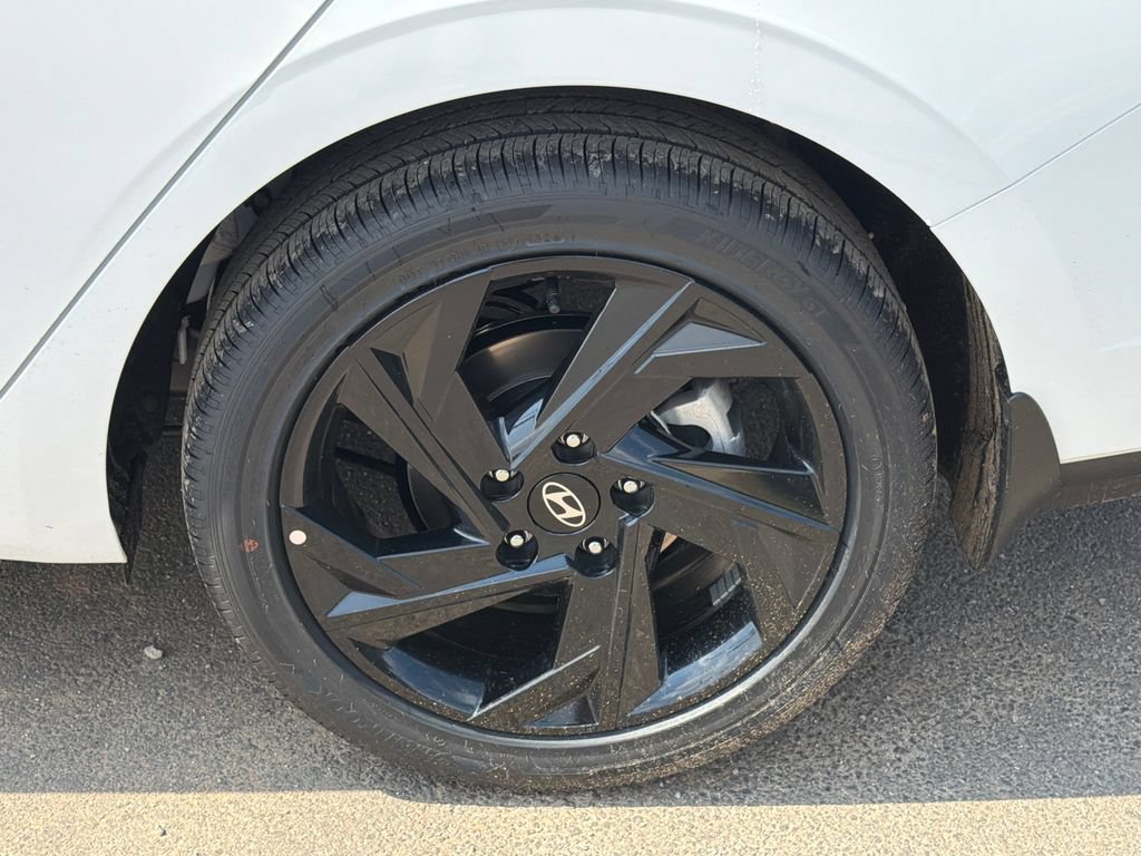 New 2026 Hyundai Elantra Sport FWD image 20