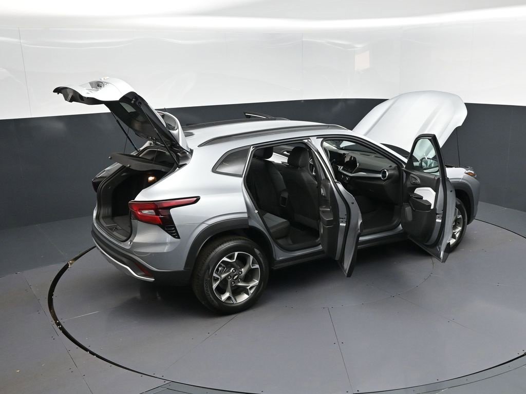 New 2026 Chevrolet Trax LT w/ Driver Confidence Package image 49