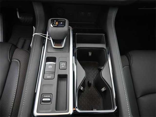 Used 2025 Nissan Pathfinder SL w/ SL Premium Package image 9