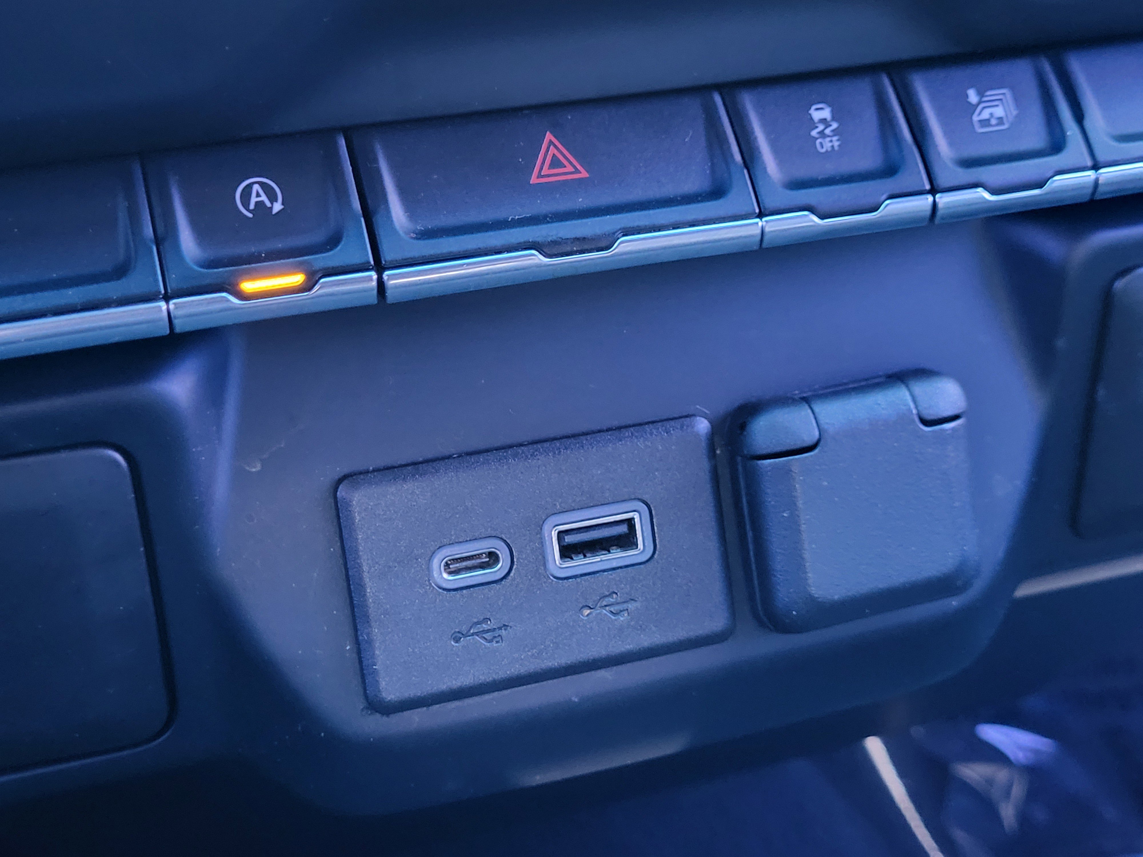 Used 2020 Chevrolet Silverado 1500 LT image 19