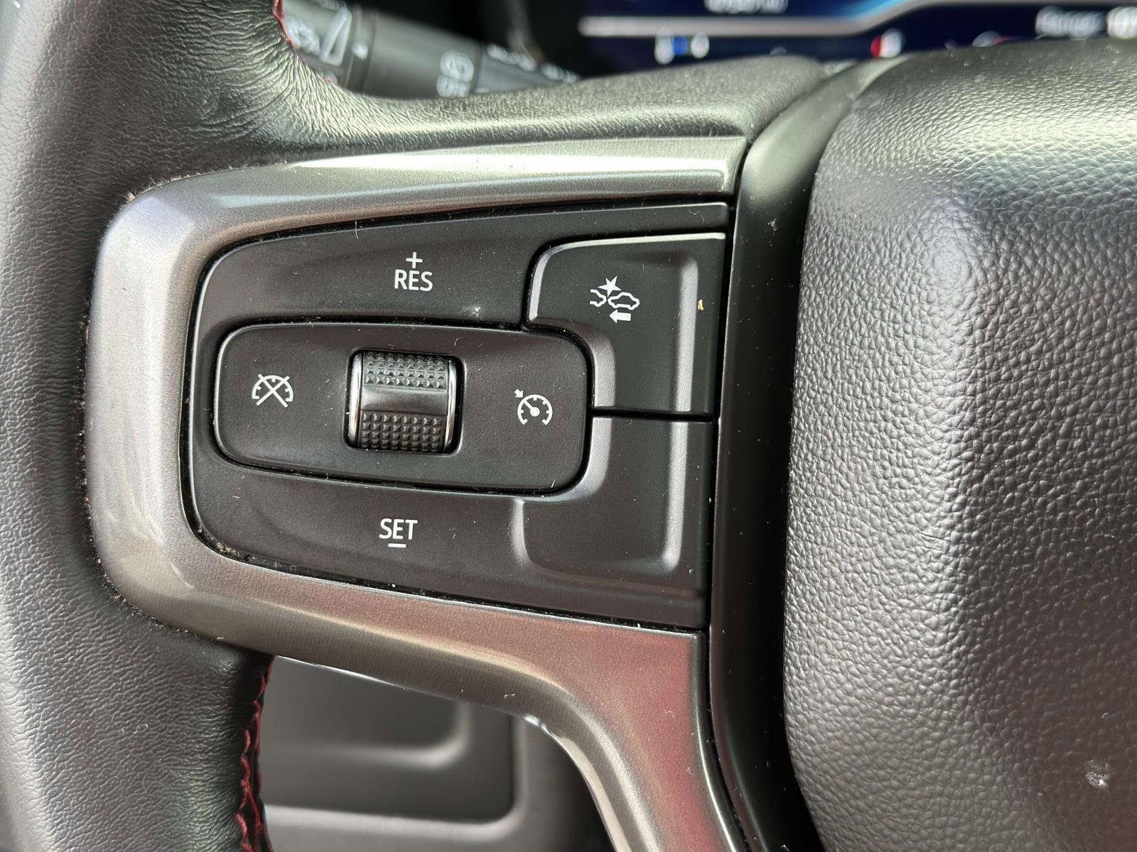 Used 2023 Chevrolet Tahoe RST image 15