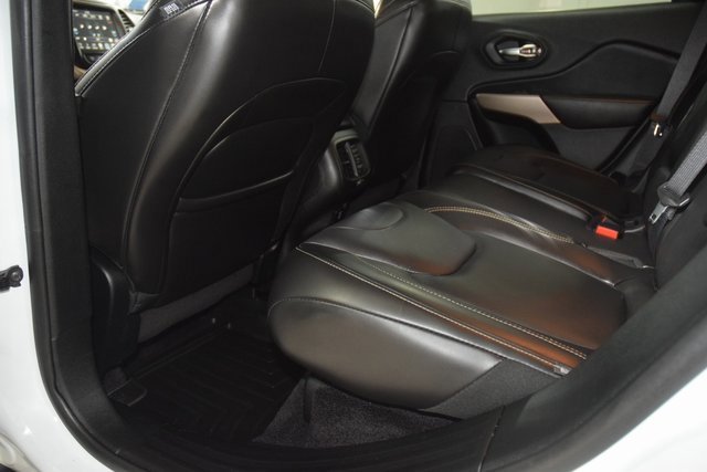 Used 2018 Jeep Cherokee Limited w/ Technology Group image 41
